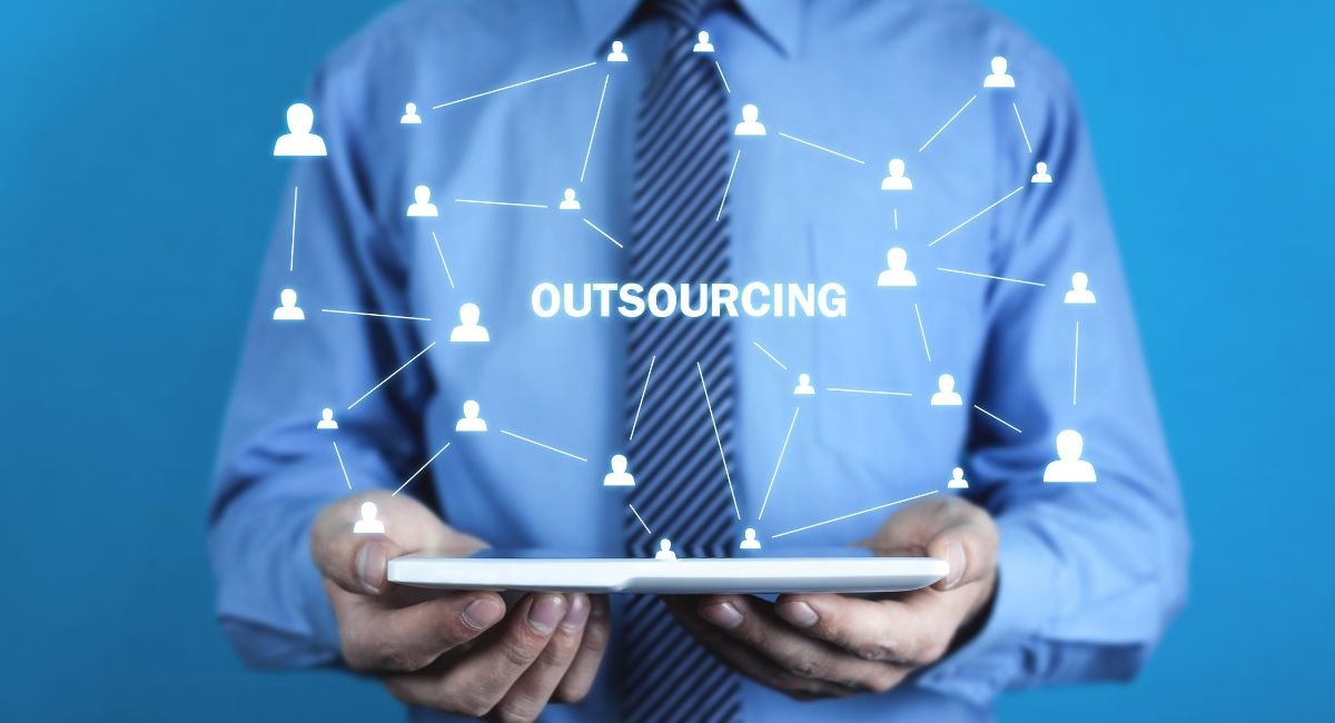 How to Outsource Web Development